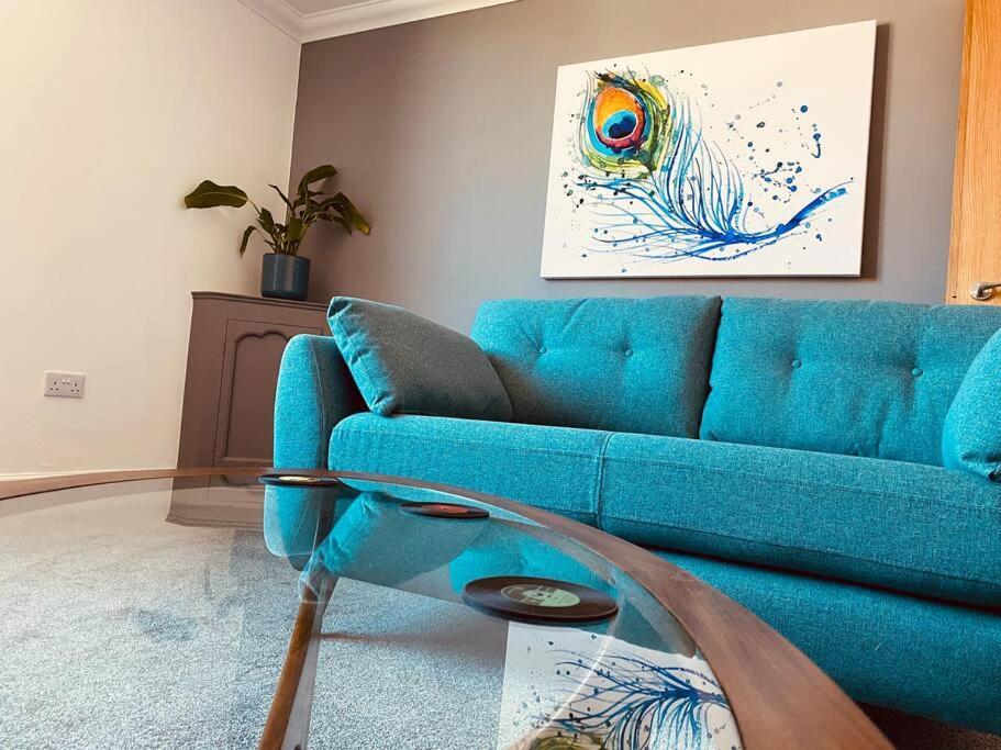 Luxury 2 Bed 4 Mins From M6 J44 Pet Friendly, Апартаменты